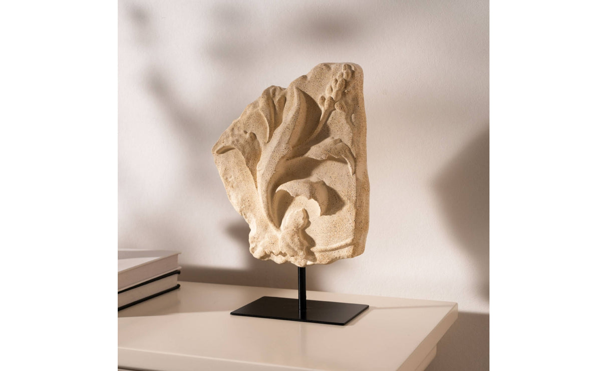 Rock-Style Sculpture Black Metal Stand Floral Relief Sculpture Stone-Like Finish