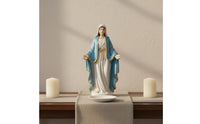 Female Resin Statue Ornamental Resin Statue Modern Design