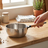 Milk Pan and Stainless Steel Pot with Pouring Spout, Small Saucepan for Induction Hobs and Electric Hobs, Stainless Steel Saucepan, Noodle Pot