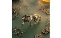 Collectible Solid Brass Lion Statue Detailed Carving Brass Lion Figurine Artisan-Made Antique Design Creature Sculpture Long-Lasting for Collectors, Feng Shui Enthusiasts, Bookshelf, Car Dashboard