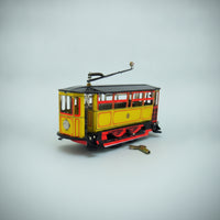 Hand-Cranked Trams Vintage-Style Tinplate Trams Decorative Streetcars for Shop Interior