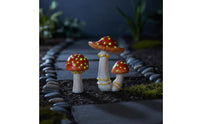 2 Pieces Resin Red Glowing Fungus Decor Weather-Resistant Luminescent Fungus Figurine for Outdoor, Patio