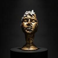 Hollow-out Face Sculpture Gleaming Abstract Face Sculpture Eye-Catching Resin Figurine with Butterfly for Homeowners, Living Room, Entryway Console