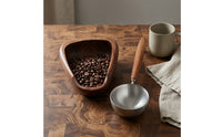 Sapele Wood Dosing Tray with Spoon Polished Coffee Dosing Tray Messspill-Free Bean Bowl Exact for Baristas, Espresso Bar, Home Brewing
