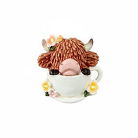 Scottish Cattle Yard Lamp Housewarming Gift Scottish Cattle Statue Waterproof Yard Ornament for Courtyard