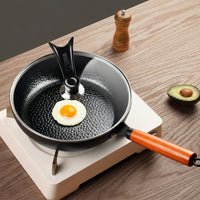 Frying Pan for Stir Fry with Hammered Texture, Heavy Duty Cast Iron Wok Pan Lid for Home Cooking, Versatile Cookware for All Induction Hobs