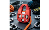 Single Pulley with Side Plates Compact Pulley with Side Plates Lightweight for Climbing, Tree Care, Rappelling