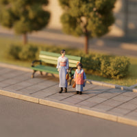 2 Pieces Mother and Daughter Figures Painted Outing Figure Model Collectible Miniature for Collectors, Hobbyists, Cabinet Displays
