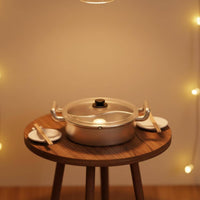Realistic Design Miniature Hot Pot DIY Accessory Miniature Double Flavor Pot Exquisite Details Play Kitchenware 1/12 Scale for Collectors, Hobbyists, Miniature Scene, Photography Prop