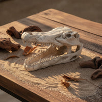 Hand-Painted Crocodile Skull Ornament Compact Aquarium Cave with Hollow Design Realistic Resin Skull Decoration Natural-Looking for Aquatic Pets Keepers, Terrarium