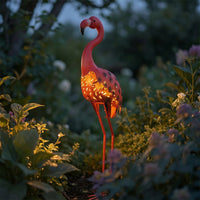 Flamingos Statue with Solar Light Weather-Resistant Metal Flamingos Garden Stake Rust-Resistant Lawn Ornament for Gardeners