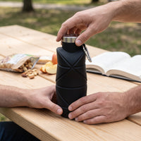 Collapsible Silicone Water Bottle with Lid for Outdoor Travel and Cycling, 700ml