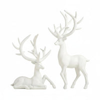 2 Pieces Nordic Design Resin Deer Statue Handmade Reindeer Figurine Long-Lasting for Living Room