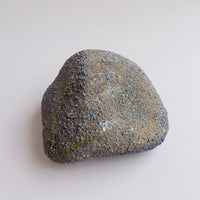 Artificial Landscape Rock Looking Faux Covered Stone Realistic Ornament for Gardeners