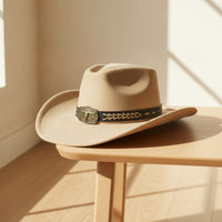 Cowboy Hat with Bull Emblem Classic Suede Cowboy Hat Soft Costume for Cowboys, Festivals, Horseback Riding