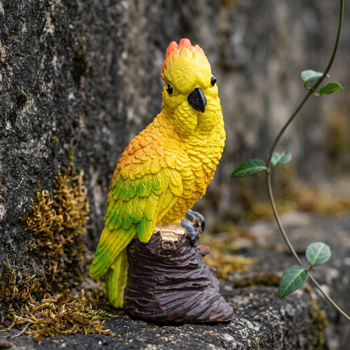 Realistic Parrot Figurine Outdoor Garden Decor Resin Craft