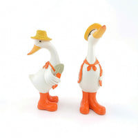 2 Pieces Duck Garden Ornaments Decorative Duck Statues with Boots for Yard