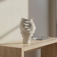 Modern Minimalist Wave Vase Creative Shape Wavy Border Vase Sculptural Design Home Decor Centerpiece for Sales Office, Showroom