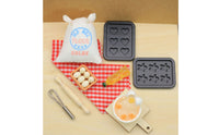 Molded Details Miniature Dollhouse Kitchen Accessory Set Printed Decoration 1/12 Scale Dollhouse Baking Set Cloth Toy-Like Miniature Props Checkered