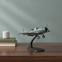 1/72 Scale SBD Dauntless with Display Stand Diecast Douglas SBD Dauntless Collectible Dive Attack Aircraft Model with Display Stand Detailed for Collectors