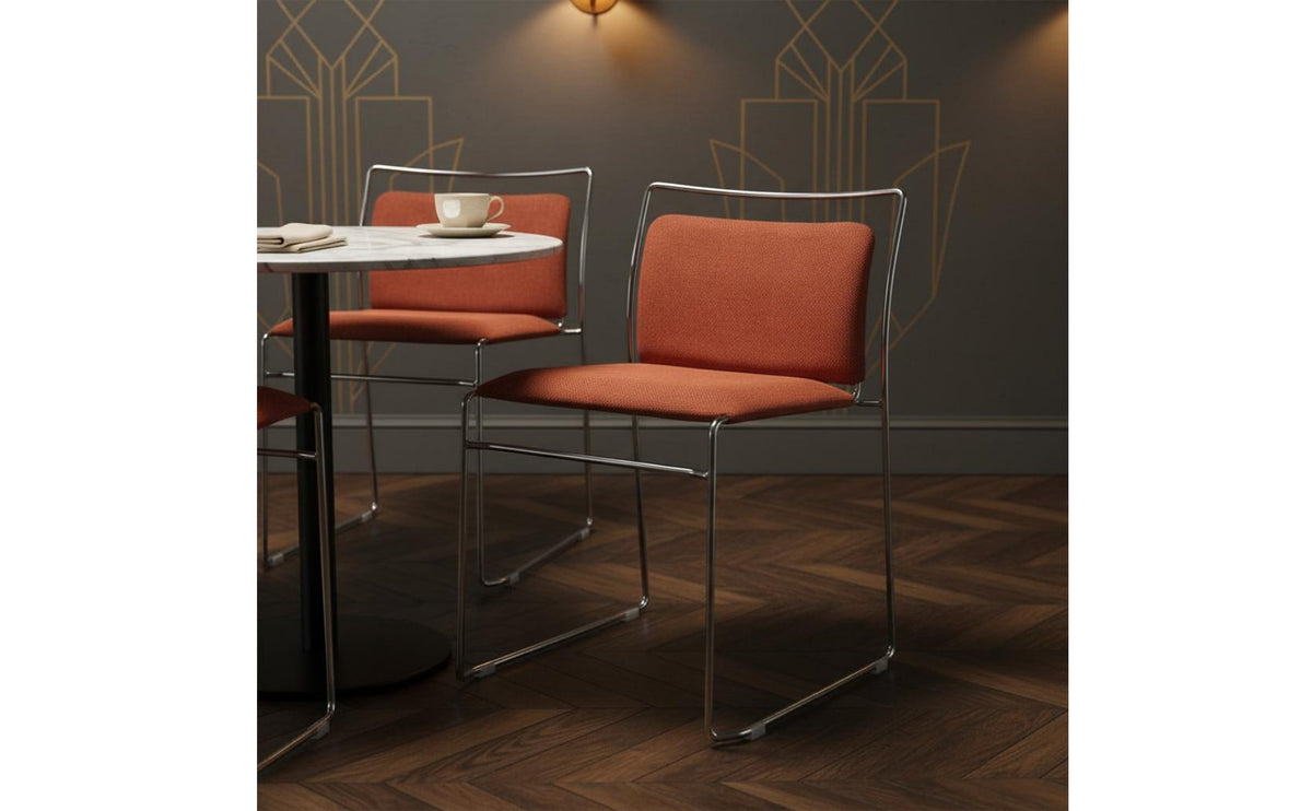 Mid-Century-Century Modern Upholstered Sled Base Chair Soft Padded Backrest Bauhaus Design Dining Chair Seating Furniture for Cafe