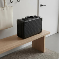 Lighted Makeup Case Large Capacity Makeup Case with Mirror Removable Dividers Portable Cosmetic Organizer for Salon