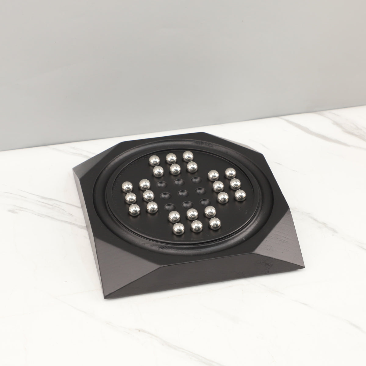 Modern Geometric Metal Ball Decorative Craft with Magnetic Base