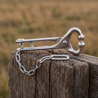 Stainless Steel Cattle Nose Clamp with Chain Heavy Duty Bull Holder with Chain Long-Lasting Cattle Nose Clamp Safe for Ranchers, Farms