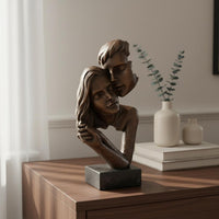 Kissing Couple Figurine Elegant Romantic Couple Statue Detailed Embrace Sculpture for Couples, Desk