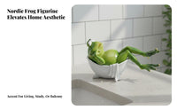Nordic Design Selfie Frog Ornament Creative Design Toilet Frog Sculpture Glossy Finish for Collectors, Garden, Bathroom, Desktop