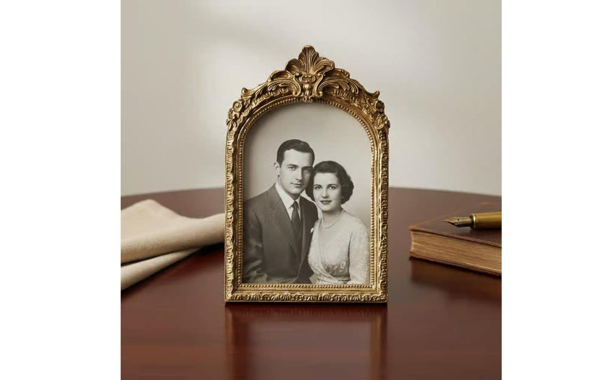 Vintage Picture Frame European Design Baroque Design Photo Frame Hand-Crafted Details Ornate Wall Picture for Entryway, Living Room, Bedroom