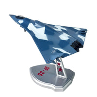 1/100 Scale Aircraft Model with Stand Fixed-Pose Fighter Jet Model with Stand Collectible for Aviation Enthusiasts, Collectors, Display Cabinet