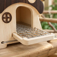 Parrot Breeding House Built-in Thermometer Bird Breeding Box Pull-out Mesh Base Wooden Bird Nest Box for Winter