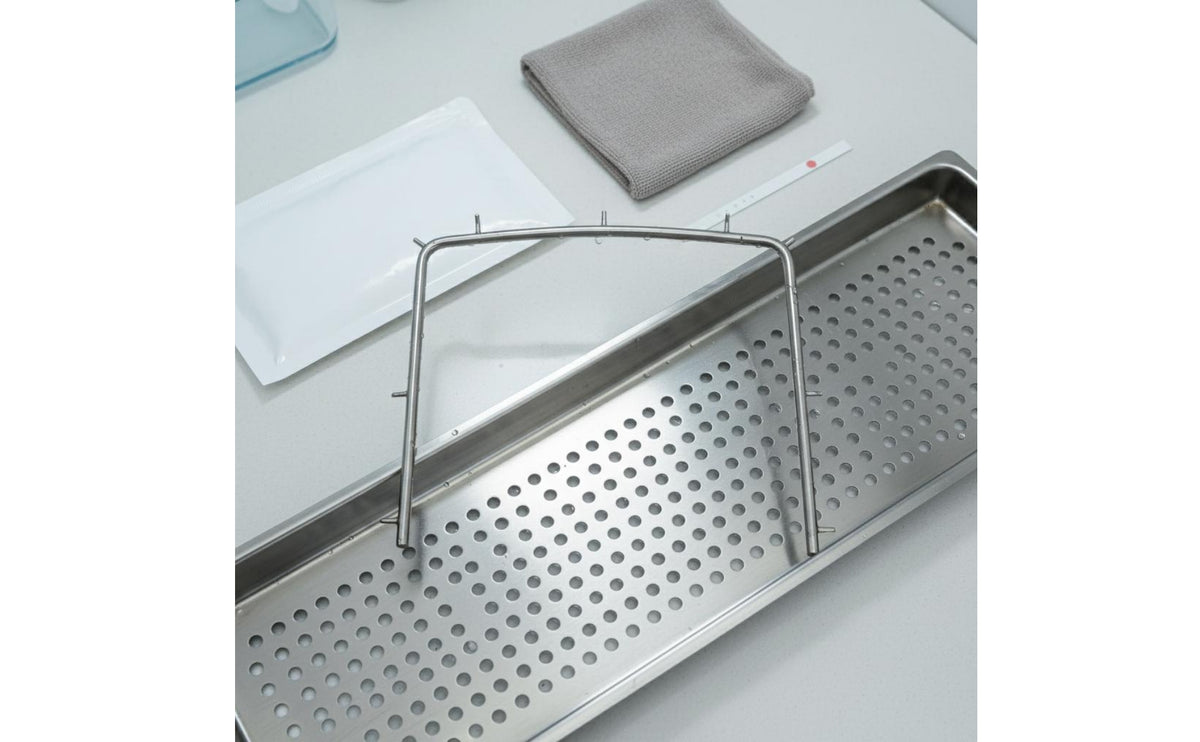 Metal Rubber Barrier Frame Protruding Pins Oral Barrier Frame Curved Top