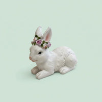 Easter Bunny Figurine Cute Design Resin Hare Statue Holiday Themed White Hare Ornament for Mantelpiece, Bookshelf, Office Desk