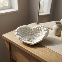 Heart-Shaped Resin Dish Jewelry Tray Feather-Textured Holder Decorative Wing-Shaped Resin Bowl