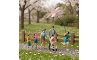 Spring Scene Model Detailed Craftsmanship Kite Flying Model Hand Painted Resin Miniature Scene for Photography