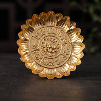 Gold-Colored Lotus Offering Plate Scalloped Buddhist Offering Plate Embossed Tray with Pedestal Decorative for Buddhists, Worshipers, Altar, Shrine, Temple
