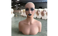 Mannequin Head with Shoulders Realistic Mannequin Bust with Shoulders Female Hairpiece Stand Stand for Cosmetologists, Hair Salon, Photo Studio