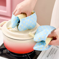 Canvas Pot Holder with Hanging Loop Compact Padded Kitchen Hand Holder Hot Pad Washable for Home Cooks, Cooking, Baking