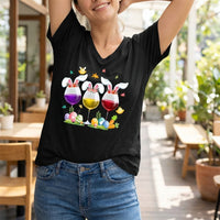 Easter V-Shaped Neckline T-Shirt Festive Design women's Easter T-Shirt Fun Prints V-Shaped Neckline Bunny Graphic Tee for Adults, Girlfriend