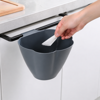 Car Trash Bin Kitchen Trash Bin Small Hanging 4L Oval Type With Garbage Bags