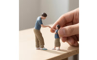 2 Pieces Resin Father and Son Figure Scene Hand-Painted Miniature Figures Fist-Bump Figure Set