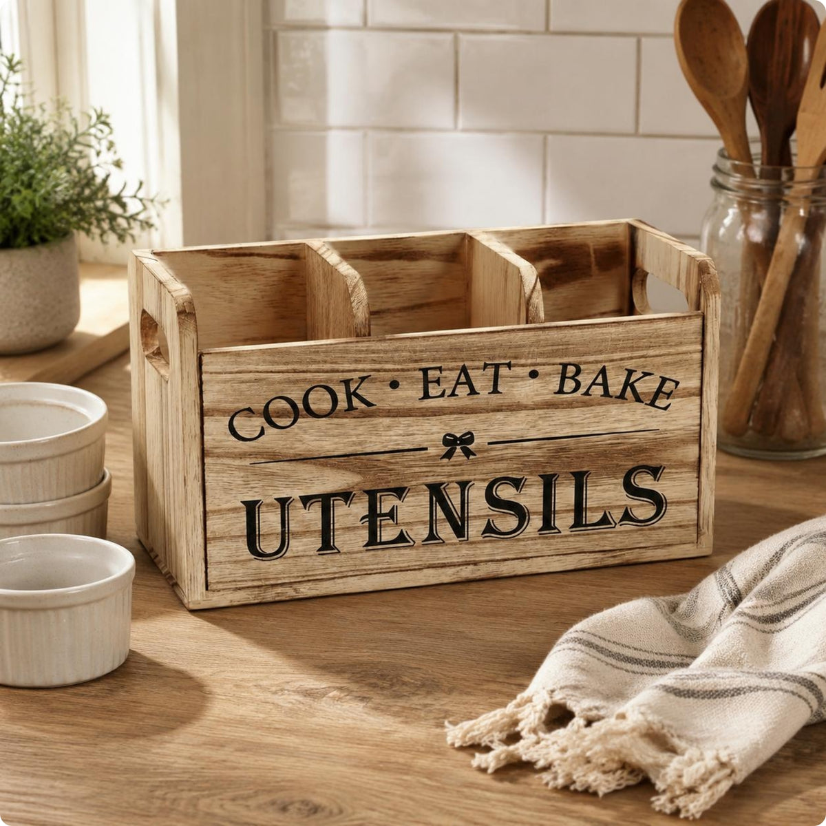 Divided Cutlery Box Distressed Finish Countertop Utensil Holder Vintage Look Wooden Utensil Holder for Tabletop