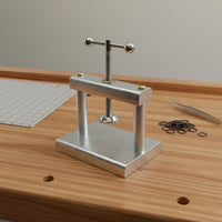 Manual Operation Hand Operated Press High Precision Screw Press Tool Compact Size Labor-Saving for Home Workshop