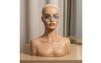 Hairpiece Display Bust Half-Female Form Head Bust Stable Base Presentation Piece
