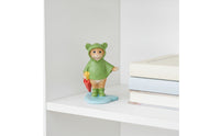 Cat Figurine with Raincoat Compact Cat Figurine with Umbrella Cute Kitten Statue for Desk, Bookshelf, Office