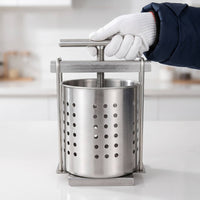 Manual Vegetable Press with Basket Compact Fruit Press with Stainless Steel Basket Rust-Resistant for Home Cooks