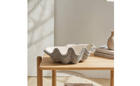 Clam Shell Tray Coastal Clam Shell Bowl Seaside-Themed Resin Tray with Wavy Undulations for Simplicity Lovers
