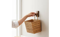 Handwoven Kitchen Ginger Garlic Basket Rustic Decor Imitation Rattan Storage Basket Space-Saving Imitation Rattan Storage Bin Versatile for Pantry, Entryway, Bathroom